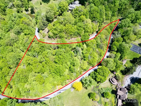 Waynesville, NC 28786,00 Sanctuary DR #13
