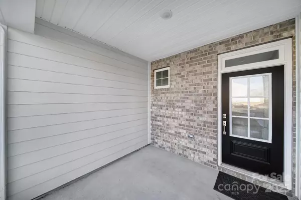Tega Cay, SC 29708,7006 Everly Commons LN