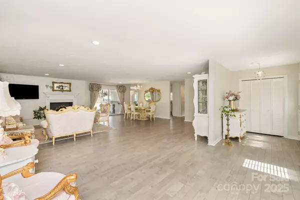 Matthews, NC 28104,534 Kirby LN