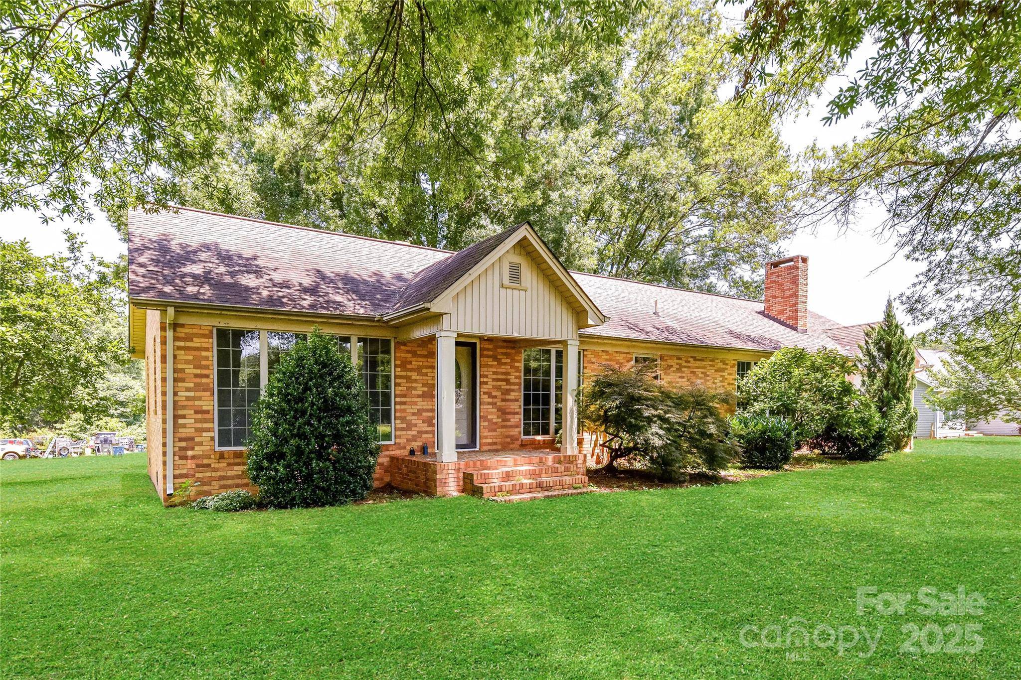 Sherrills Ford, NC 28673,7770 Sherrills Ford RD