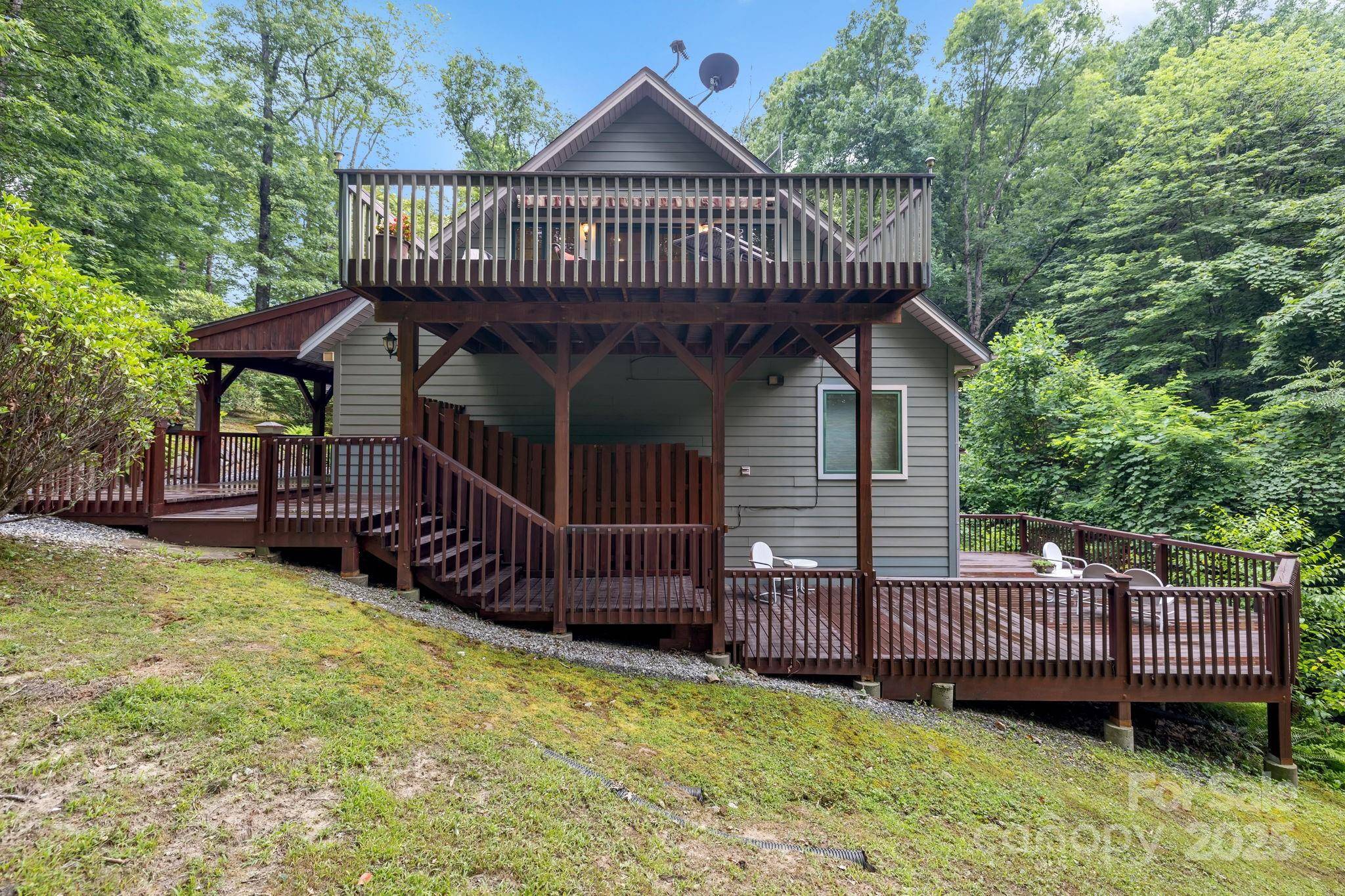 Lake Toxaway, NC 28747,178 Whetstone Gap RD