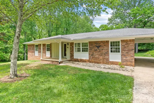 Asheville, NC 28805,12 Springwood DR