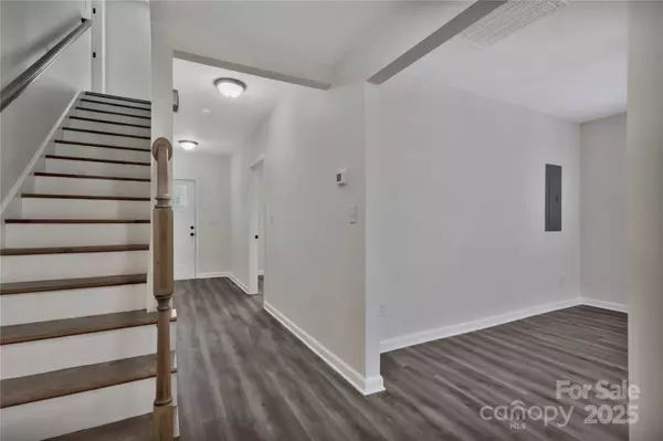Marshville, NC 28103,606 N Elm ST