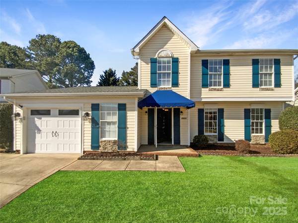 6606 Antrim CT, Charlotte, NC 28217