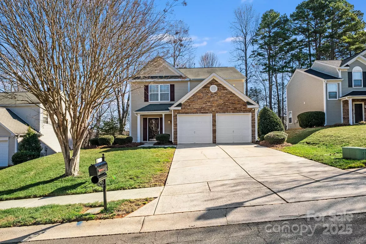 Charlotte, NC 28216,6636 Rustic View CT