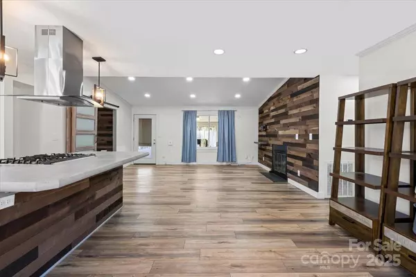 Gastonia, NC 28054,1536 Plyler Lake RD