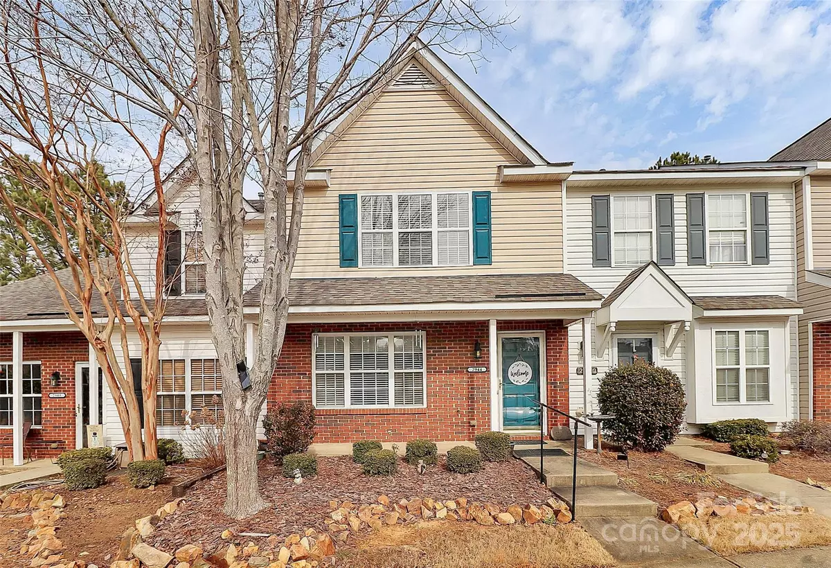 Charlotte, NC 28213,2944 Caldwell Ridge Pkwy