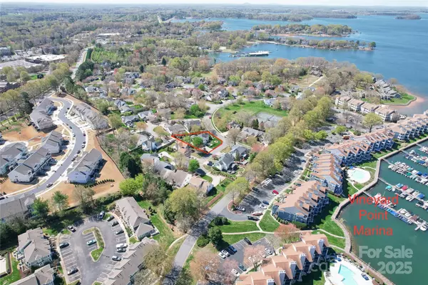 Cornelius, NC 28031,17200 Asti CT