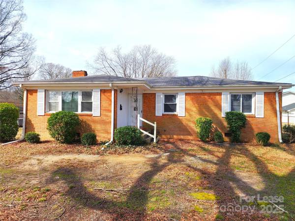 1310 Oakwood AVE, Kannapolis, NC 28081