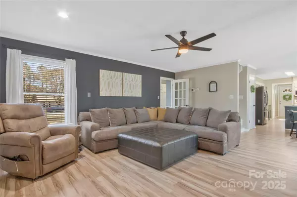 Gastonia, NC 28054,1417 Shady Bark DR
