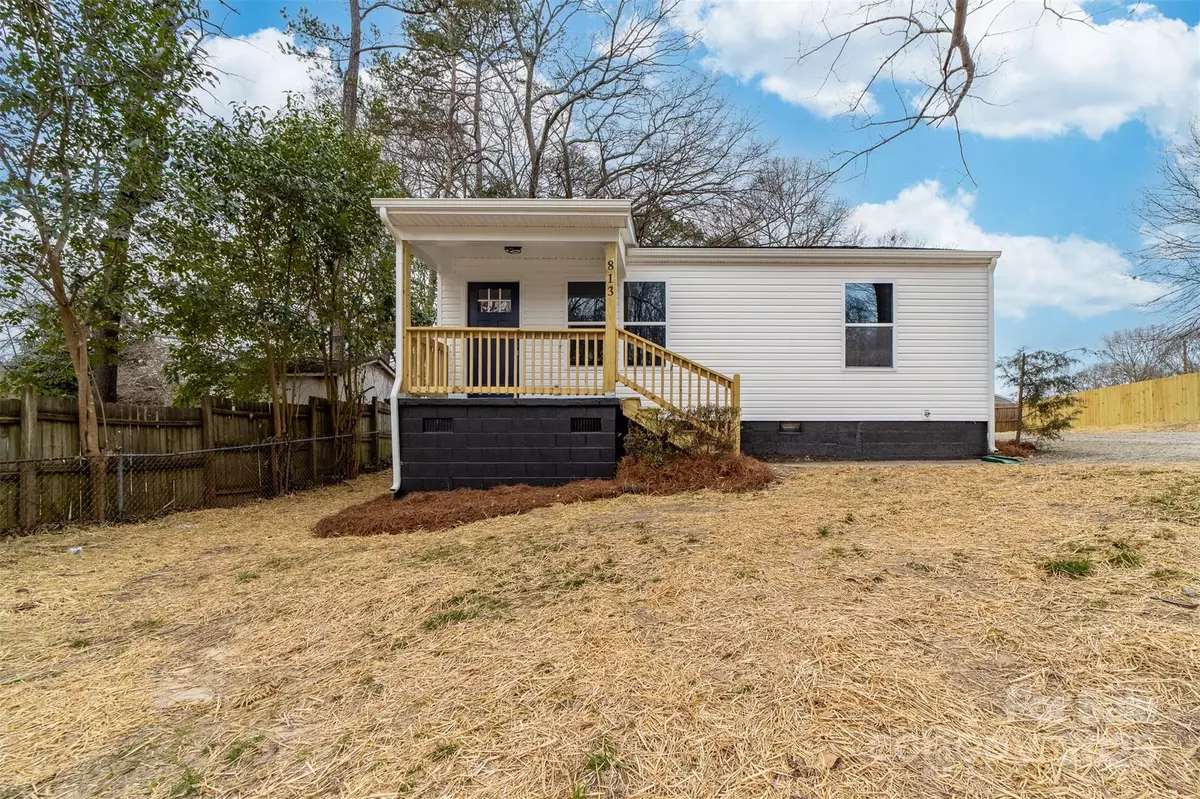 Gastonia, NC 28052,813 Carrid DR