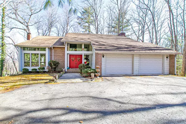 162 Southerland RD, Pisgah Forest, NC 28768