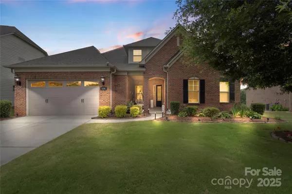 12726 Rusty Blackbird WAY, Charlotte, NC 28278