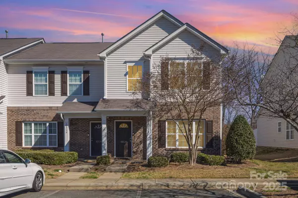 10530 Stoneacre CT, Pineville, NC 28134