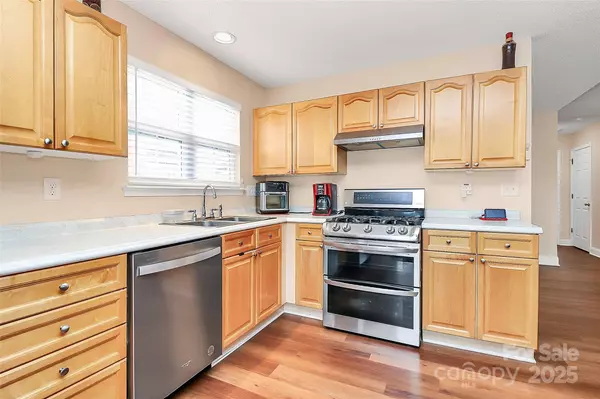 Charlotte, NC 28278,15707 Southern Garden LN