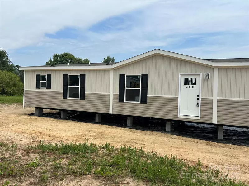 200 Grassy Field CT #27, Lawndale, NC 28090