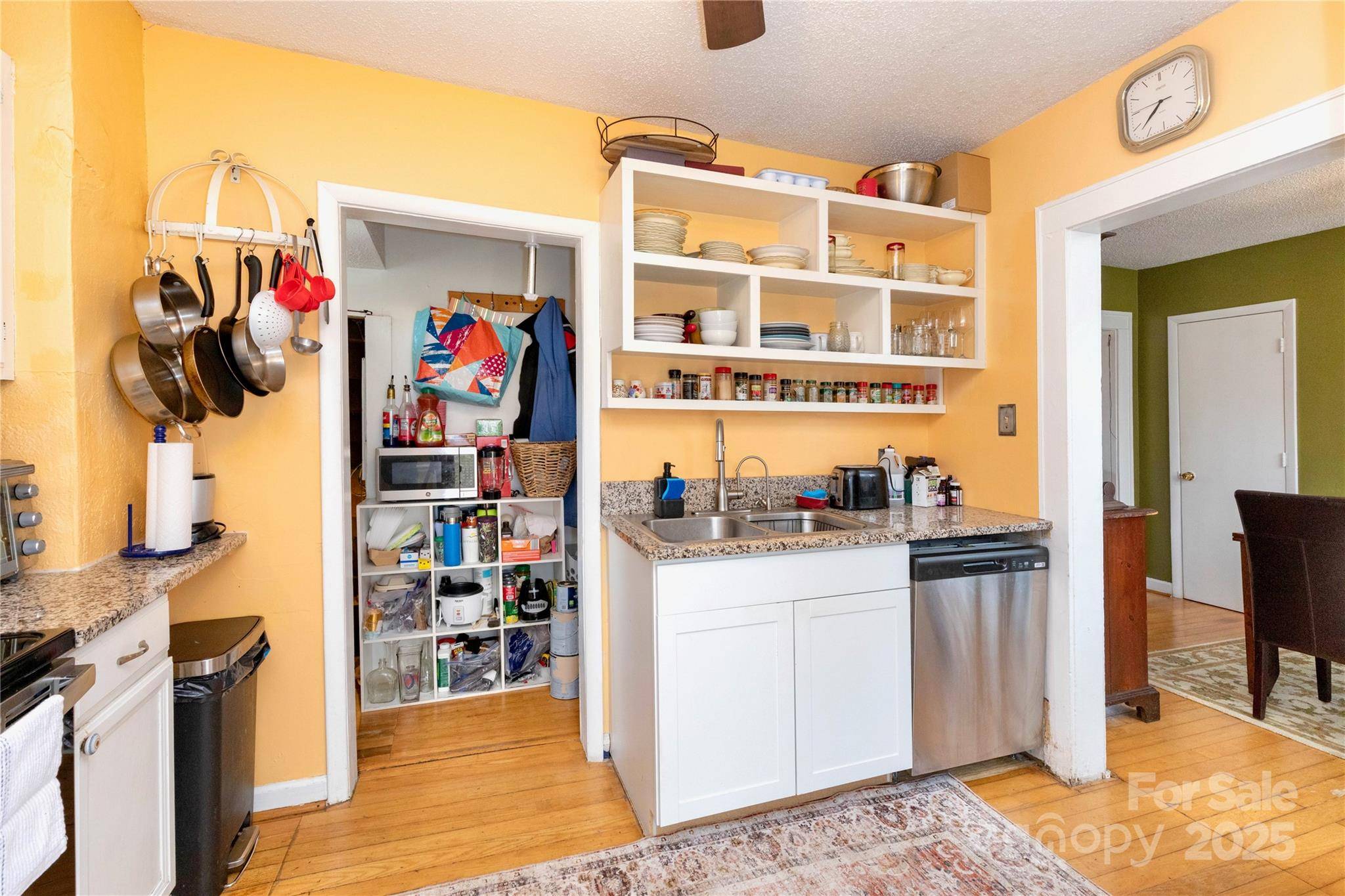 Asheville, NC 28806,128 Laurel LOOP