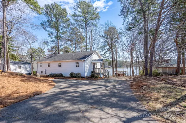 Mount Gilead, NC 27306,604 Fairway Shores RD