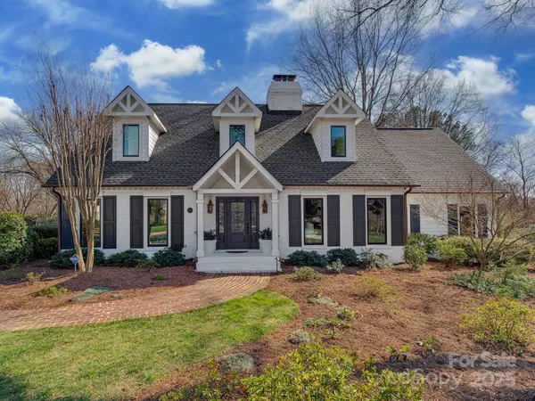 2326 Lathrop LN, Charlotte, NC 28211