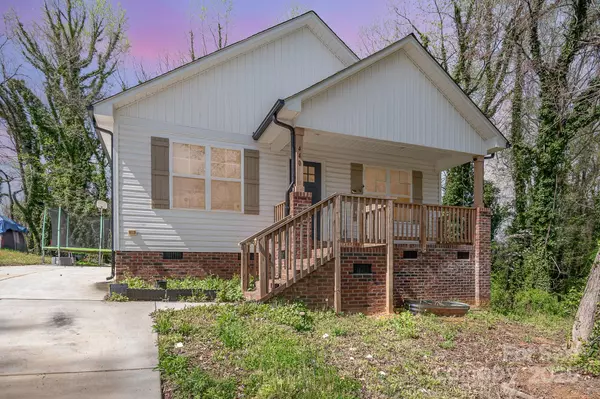 Salisbury, NC 28144,440 Moore ST