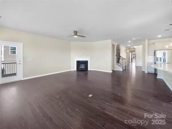 Charlotte, NC 28278,15633 Aviary Orchard WAY