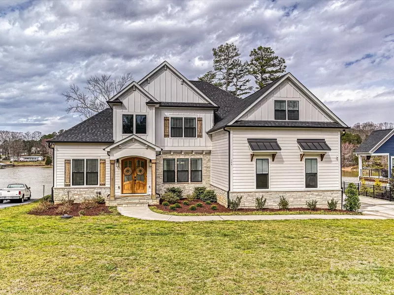 144 Morgan Bluff RD, Mooresville, NC 28117