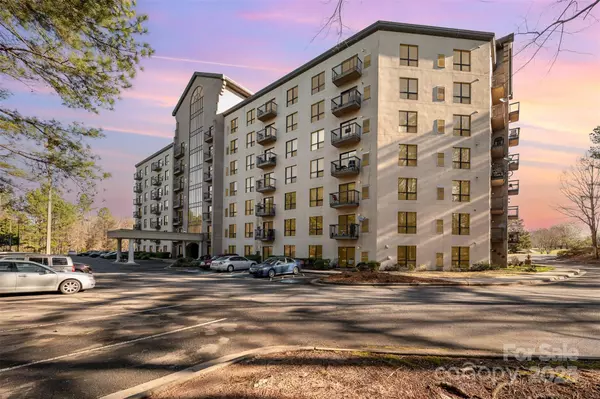 Fort Mill, SC 29715,211 Heritage BLVD #612