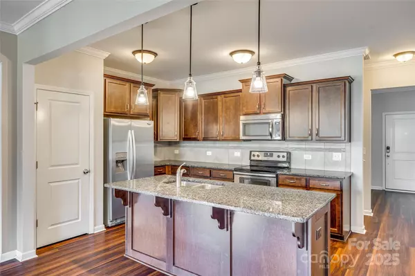 Fort Mill, SC 29715,876 Summerlake DR
