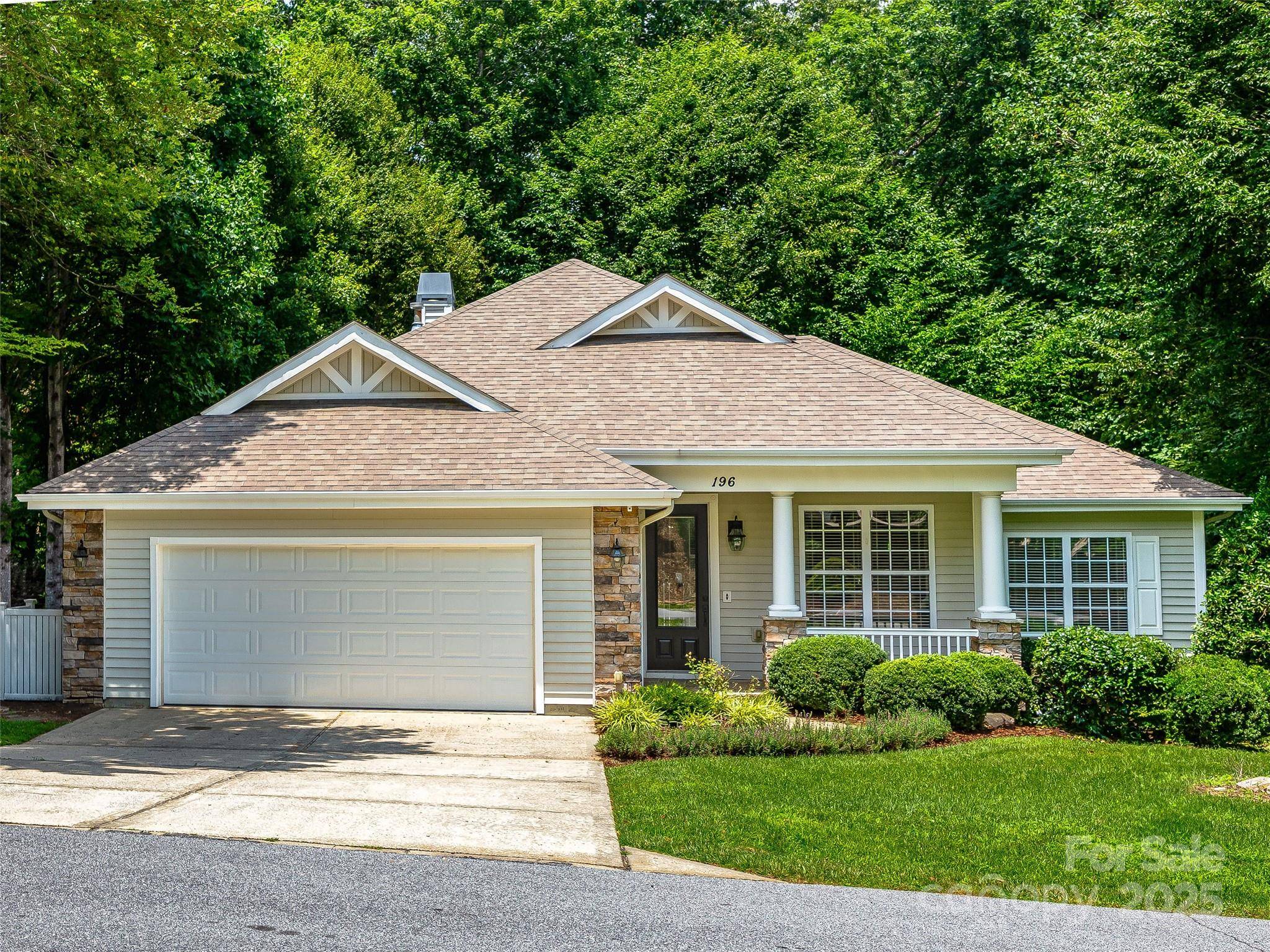 Etowah, NC 28729,196 Eagle Chase LN