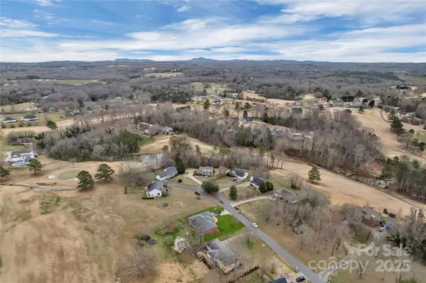 Kings Mountain, NC 28086,107 Pinelake DR