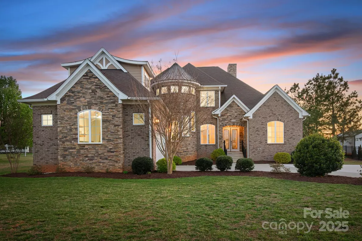 Mooresville, NC 28117,121 Dabbling Duck CIR