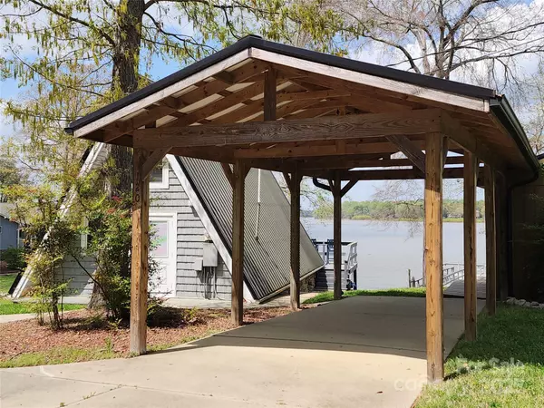 Salisbury, NC 28146,120 Ole Point LN