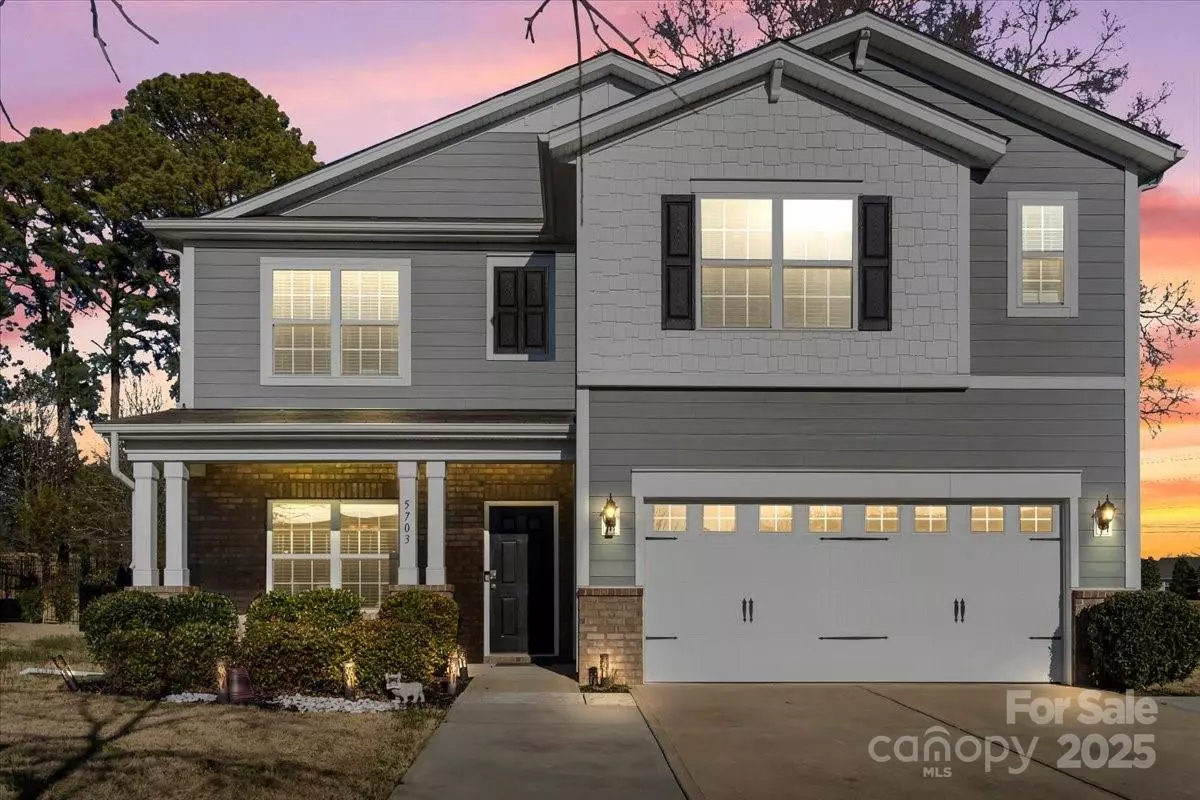 Charlotte, NC 28278,5703 Eleanor Rigby RD