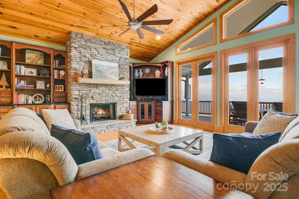 Mars Hill, NC 28754,440 Cherry Knob DR