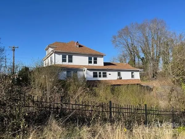 Lenoir, NC 28645,532 North Main ST NW