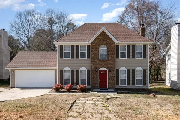 2532 Pimpernel RD, Charlotte, NC 28213