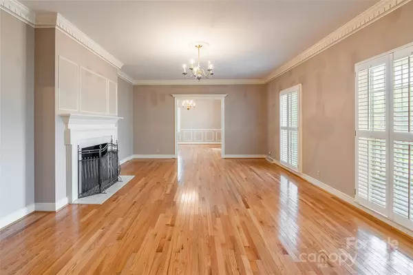 York, SC 29745,406 Forest DR