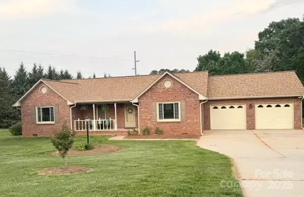 Lincolnton, NC 28092,1922 Dogwood Flower LN