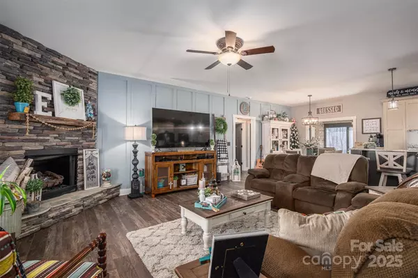 Lincolnton, NC 28092,944 Clear Creek CIR