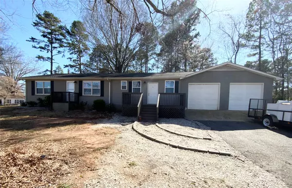 3807 Woodlawn ST, Sharon, SC 29742