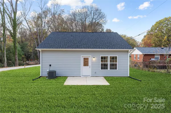 Mount Holly, NC 28120,324 Piedmont AVE