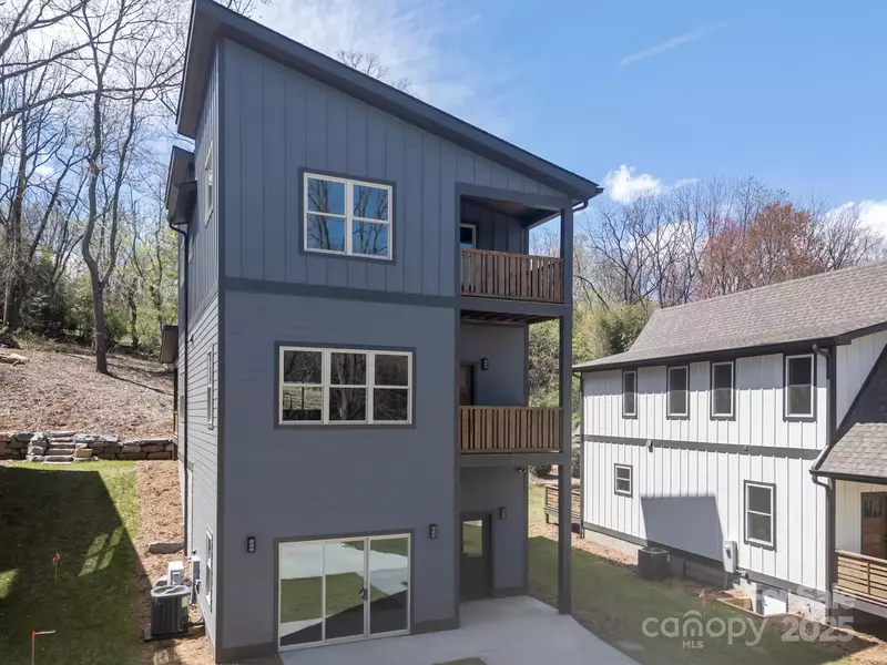 91 Glendale AVE, Asheville, NC 28803