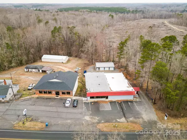 Mocksville, NC 27028,1489 N Main ST