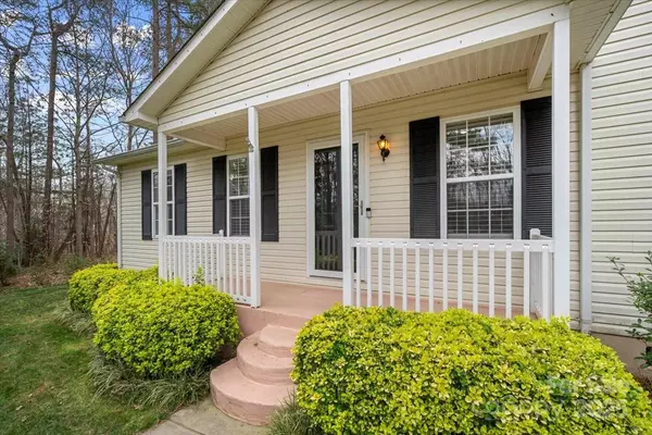 Mooresville, NC 28117,163 Valleyview RD