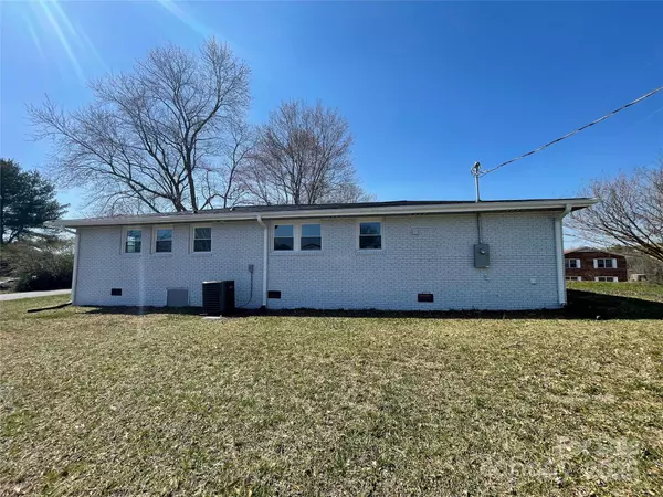 Ellenboro, NC 28040,226 Tiney RD