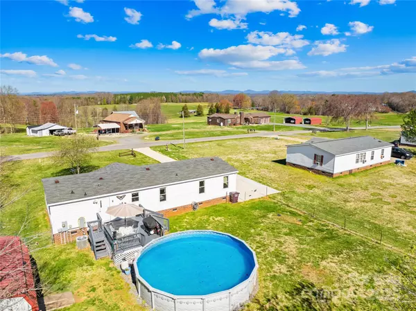 Stony Point, NC 28678,590 County Line RD