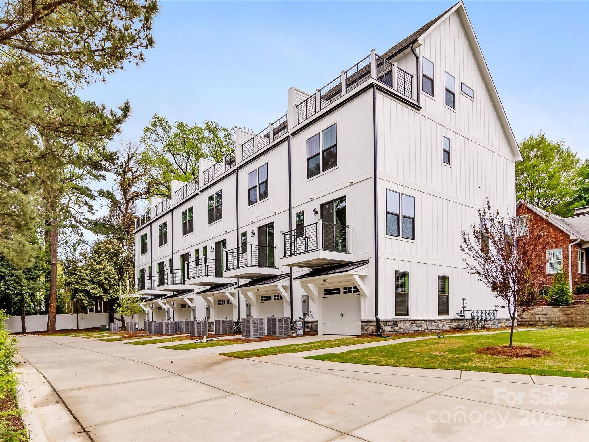 1409 Kenilworth AVE, Charlotte, NC 28203