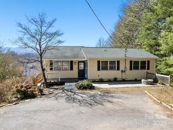 Waynesville, NC 28785,81 Sandow LN