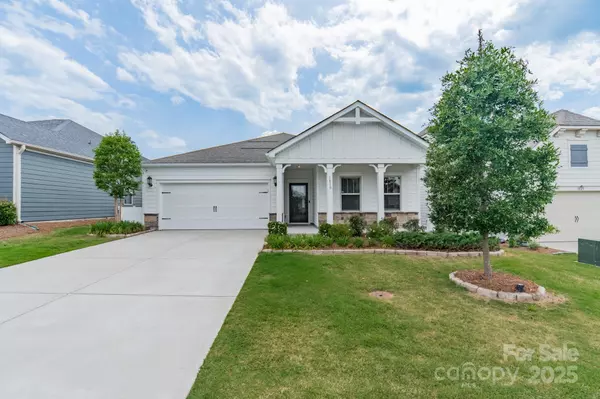 1819 Lotus LN, Denver, NC 28037