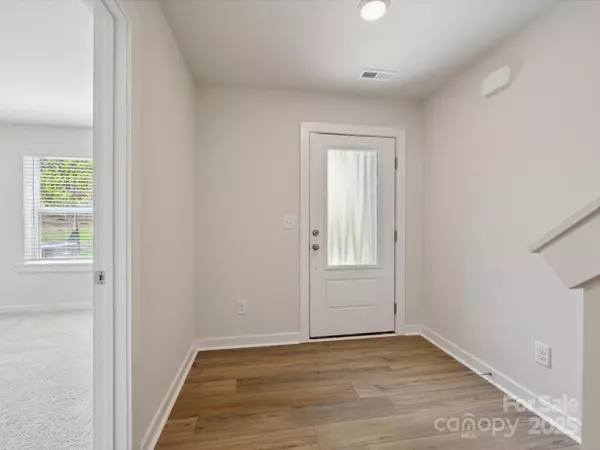 Charlotte, NC 28211,1429 Lithium LN